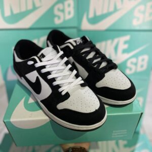 Tênis Dunk Low SB Unissex Nike Preto/Branco